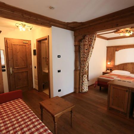 Hotel Laurin Canazei Eksteriør bilde